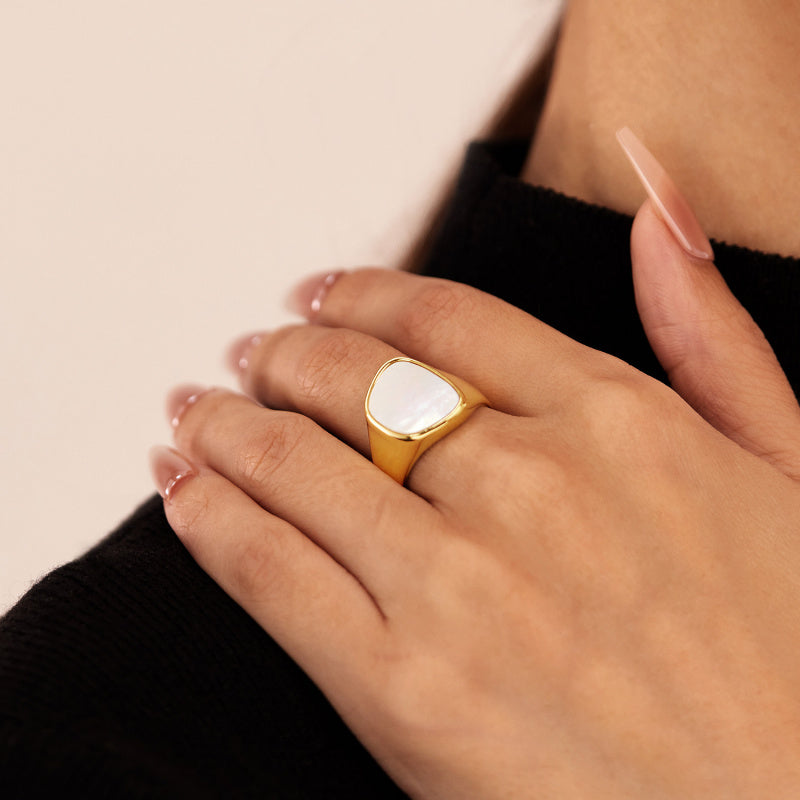 Minimalist Geometric Seashell Ring – Titanium Steel Women's Band, Edgy Stylish Jewelry
