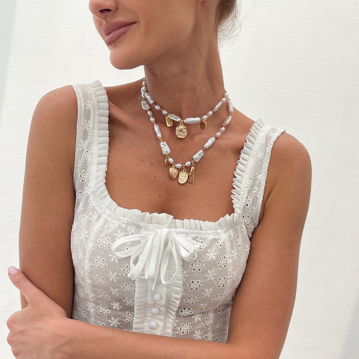 French-Inspired Pearl Beaded Necklace Dainty Layering Chain Y2K Jewelry for Women