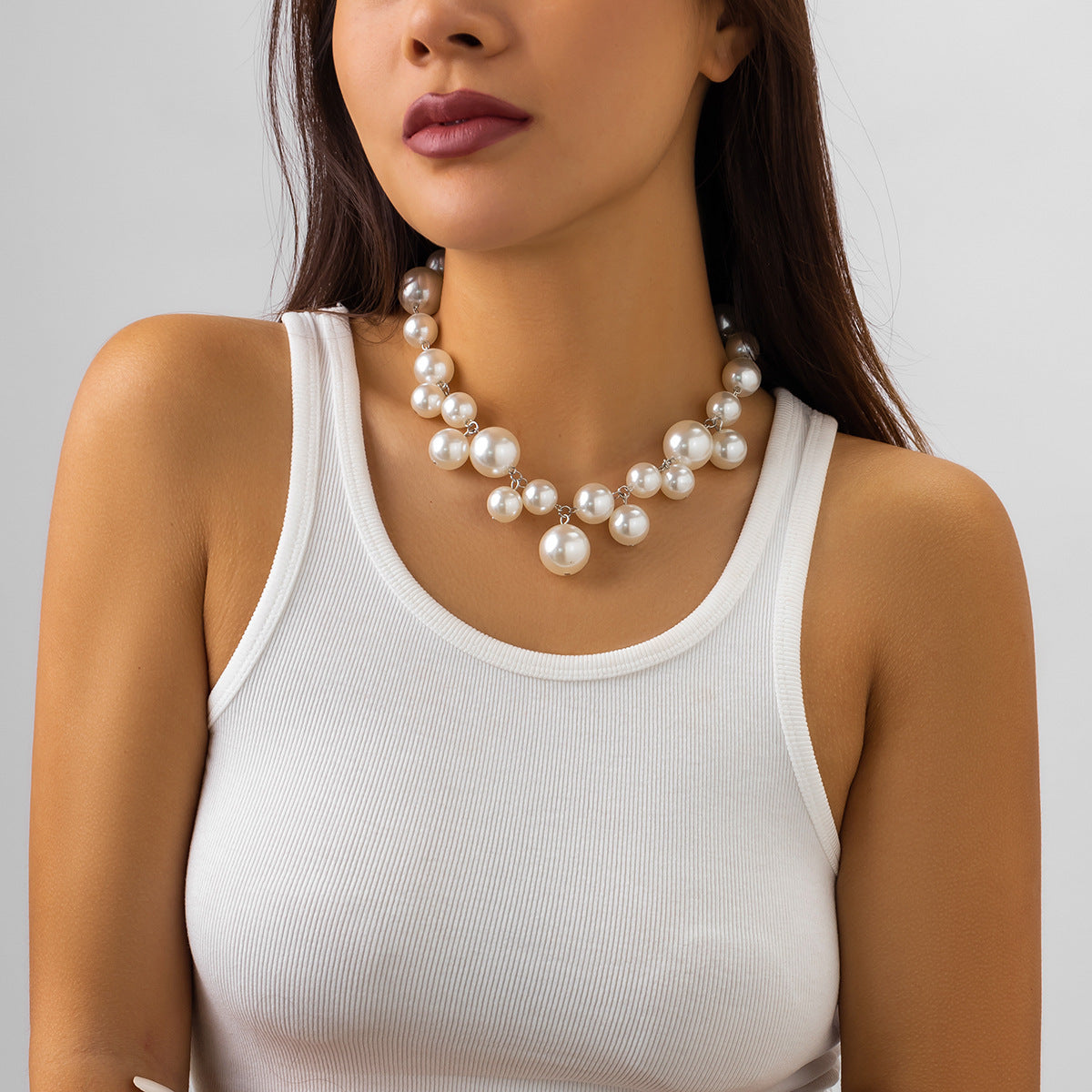 Light Luxury French Retro Imitation Pearl Necklace for Women Punk Style Necklace