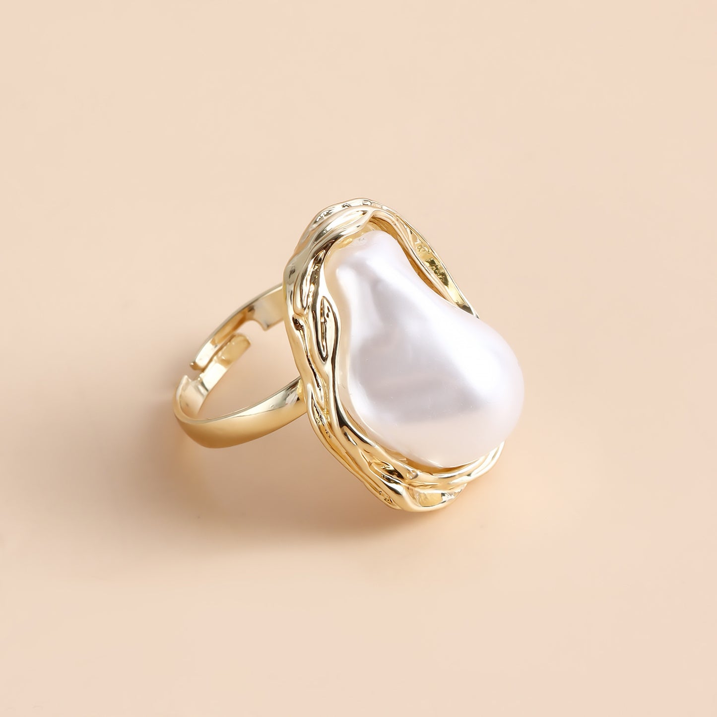 Vintage French Style Irregular Pearl Ring for Women - Exaggerated Open Adjustable Statement Ring, Unique Minimalist Design