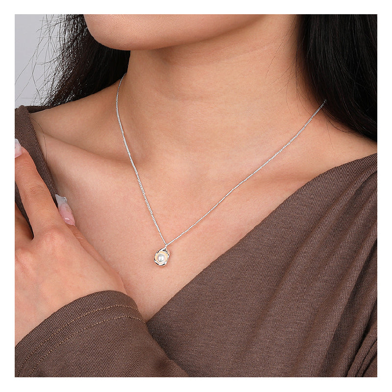 S925 Sterling Silver INS Shell Pearl Necklace Clavicle Chain Irregular Sweater Chain