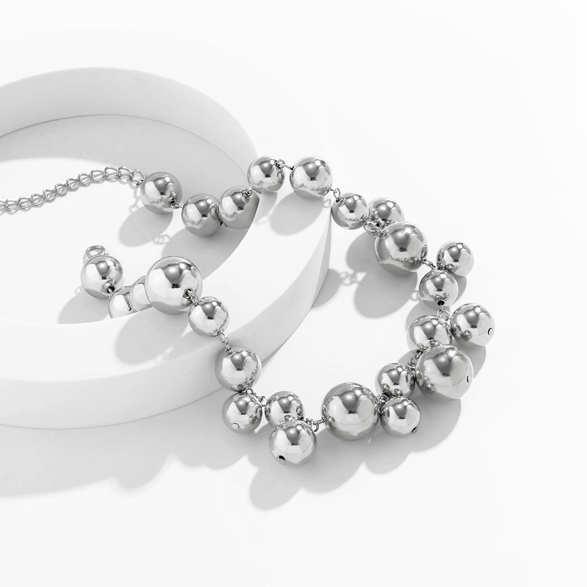 Light Luxury French Retro Imitation Pearl Necklace for Women Punk Style Necklace