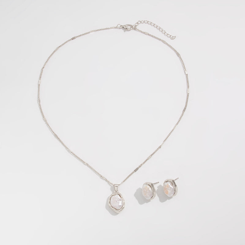 Trendy Pearl-like Jewelry Set - Matching Necklace and Stud Earrings | Women's Fashion Accessories