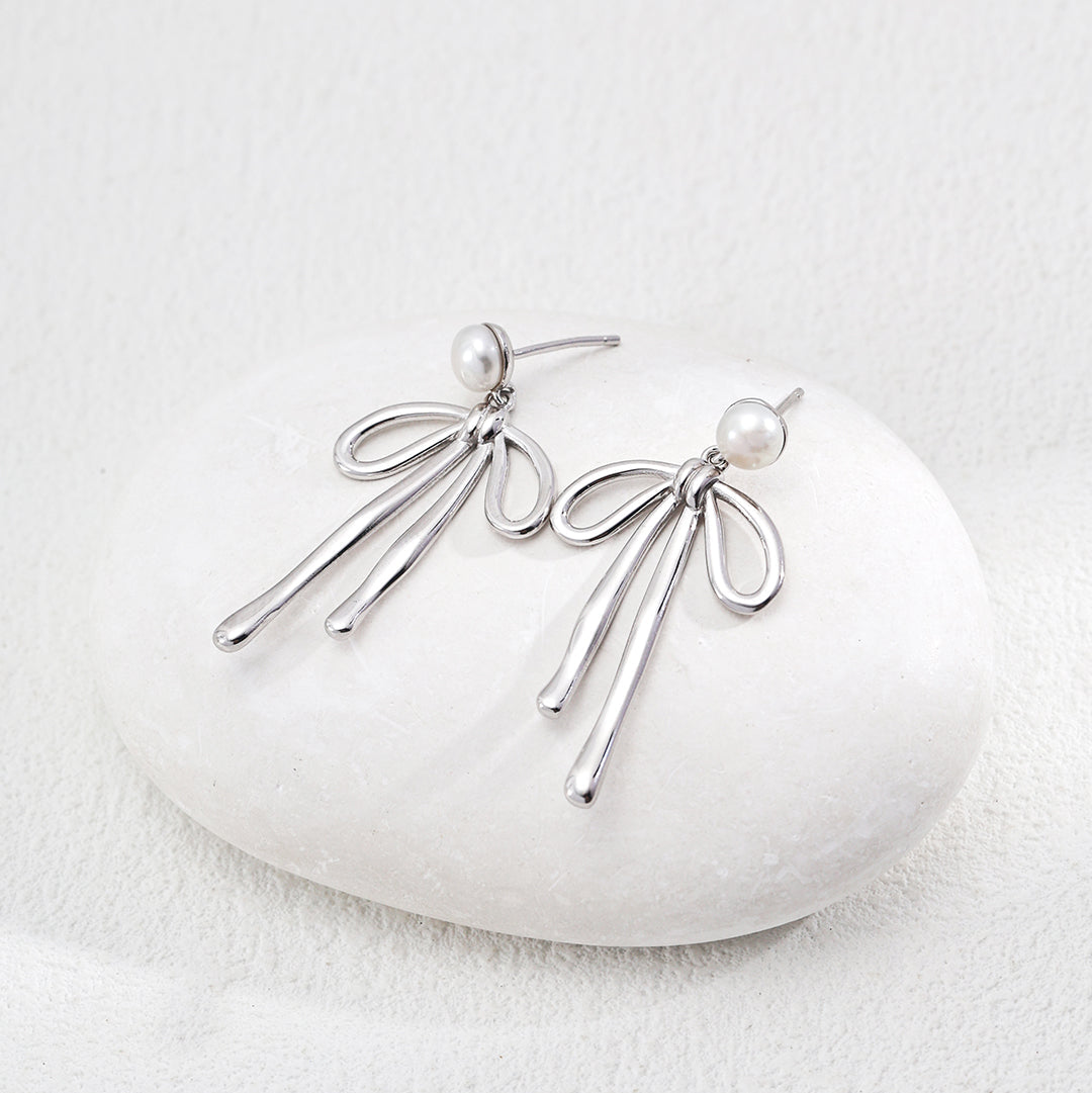 Vintage Gold Bow Pearl Earrings in 925 Sterling Silver - Timeless Retro Elegance