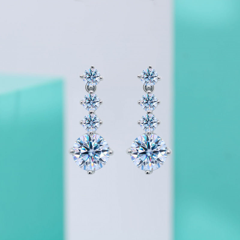 S925 Sterling Silver Earrings Pulsatile Heart Round Moissanite