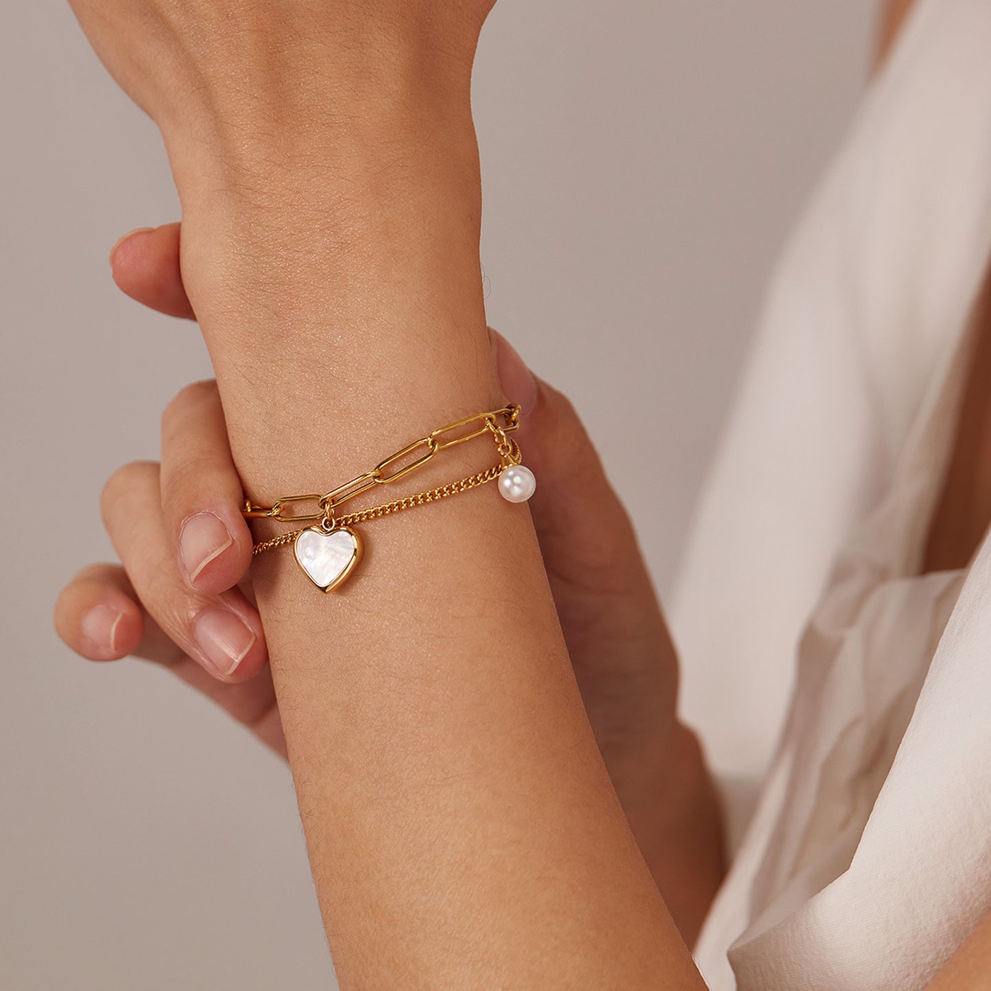 Luxury Double Layer Titanium Steel Pearl Bracelet for Women - Fashion Adjustable Heart Pendant Dainty Hand Jewelry
