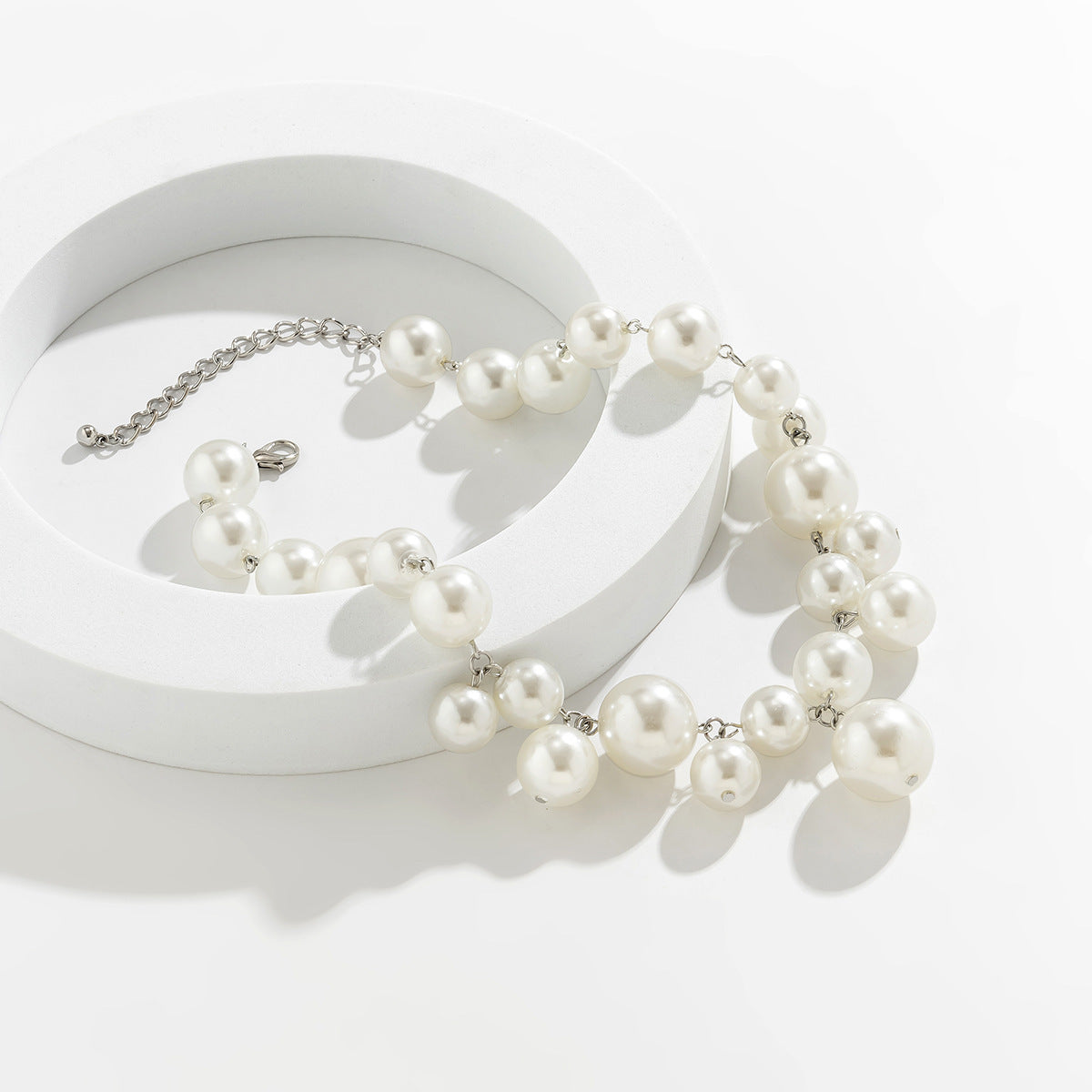 Light Luxury French Retro Imitation Pearl Necklace for Women Punk Style Necklace