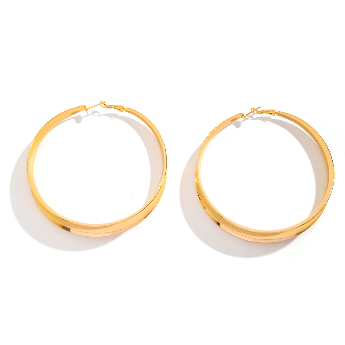Exaggerated Metal Large Hoop Earrings for Women Fashion Show Round Hollow Shiny Alloy Earrings
