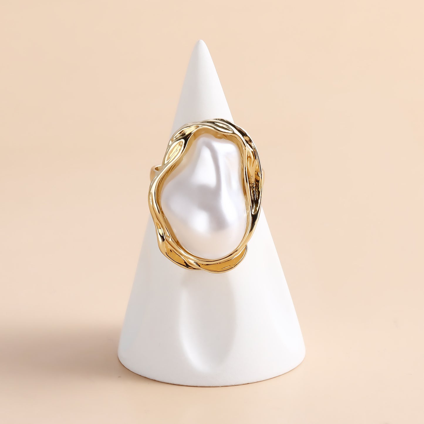 Vintage French Style Irregular Pearl Ring for Women - Exaggerated Open Adjustable Statement Ring, Unique Minimalist Design