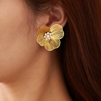 French Vintage Pearl Earrings - Minimalist Flower Studs with Zircon | Titanium Steel Ins Jewelry