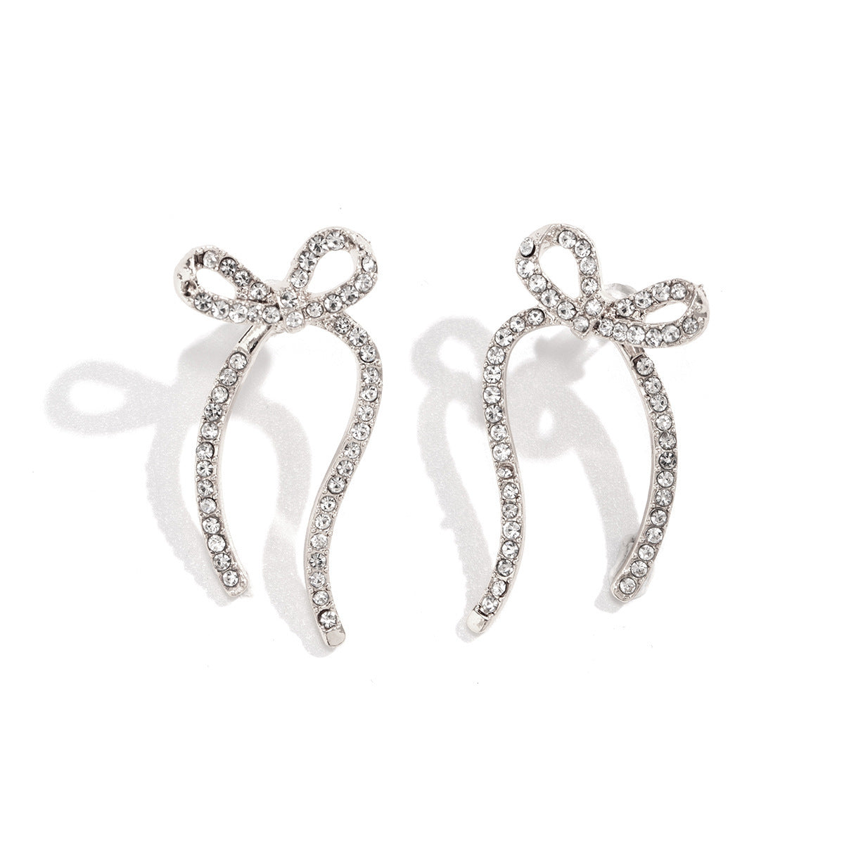 Empress Fashion Necklace for Women Versatile Snake Bone Chain Bowknot Clavicle Chain Necklace