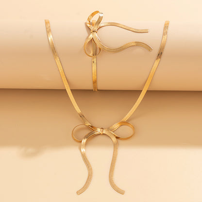 Empress Fashion Necklace for Women Versatile Snake Bone Chain Bowknot Clavicle Chain Necklace