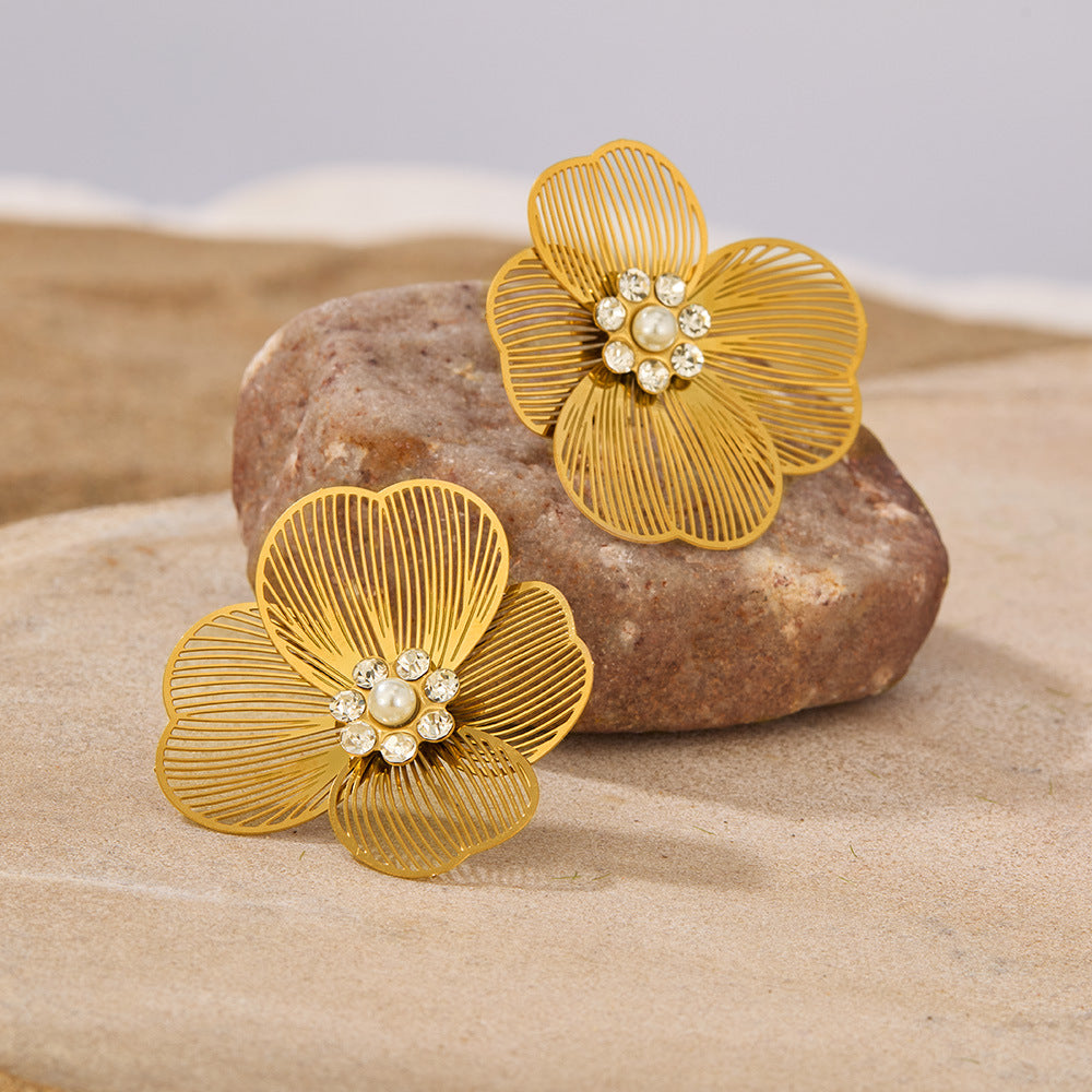French Vintage Pearl Earrings - Minimalist Flower Studs with Zircon | Titanium Steel Ins Jewelry